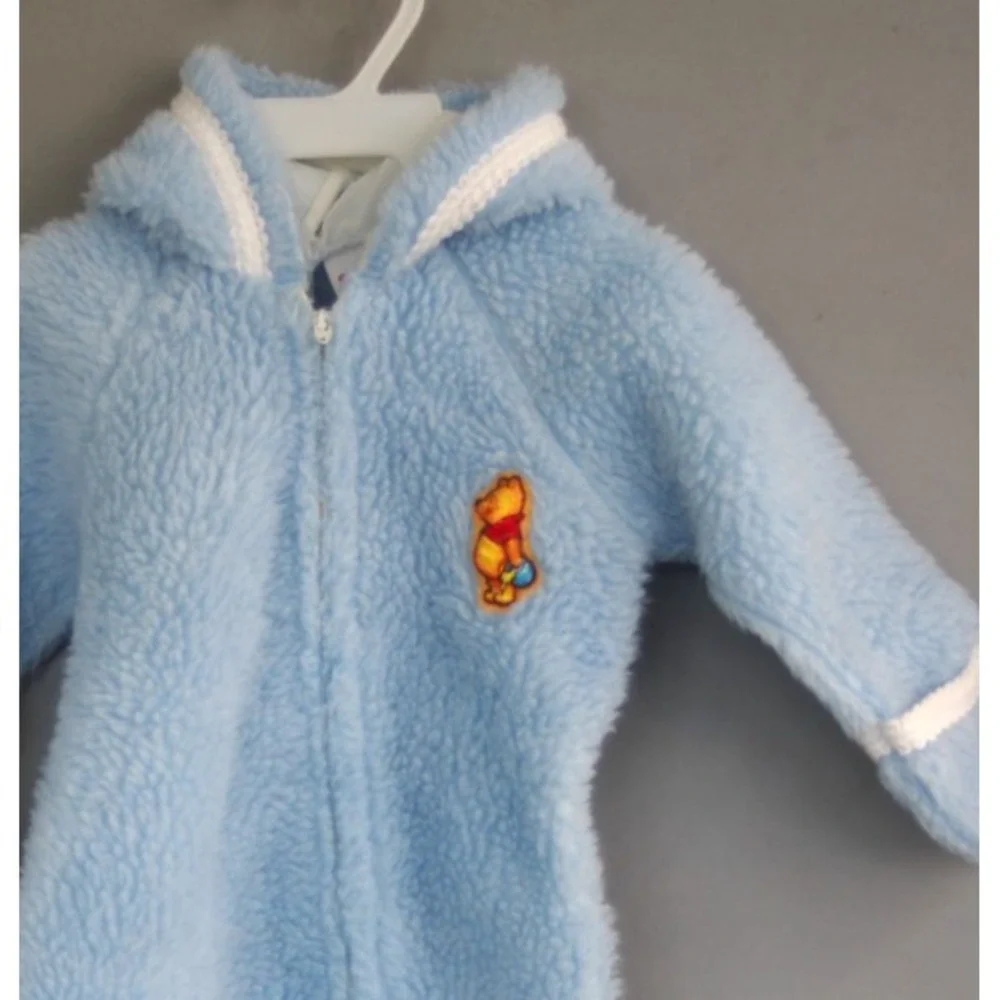 Vintage Winnie the Pooh‎ Disney Baby Blue Sleeper Outerwear EUC Embroidered